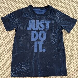 Nike Navy Graphic Tee dri-fit boys